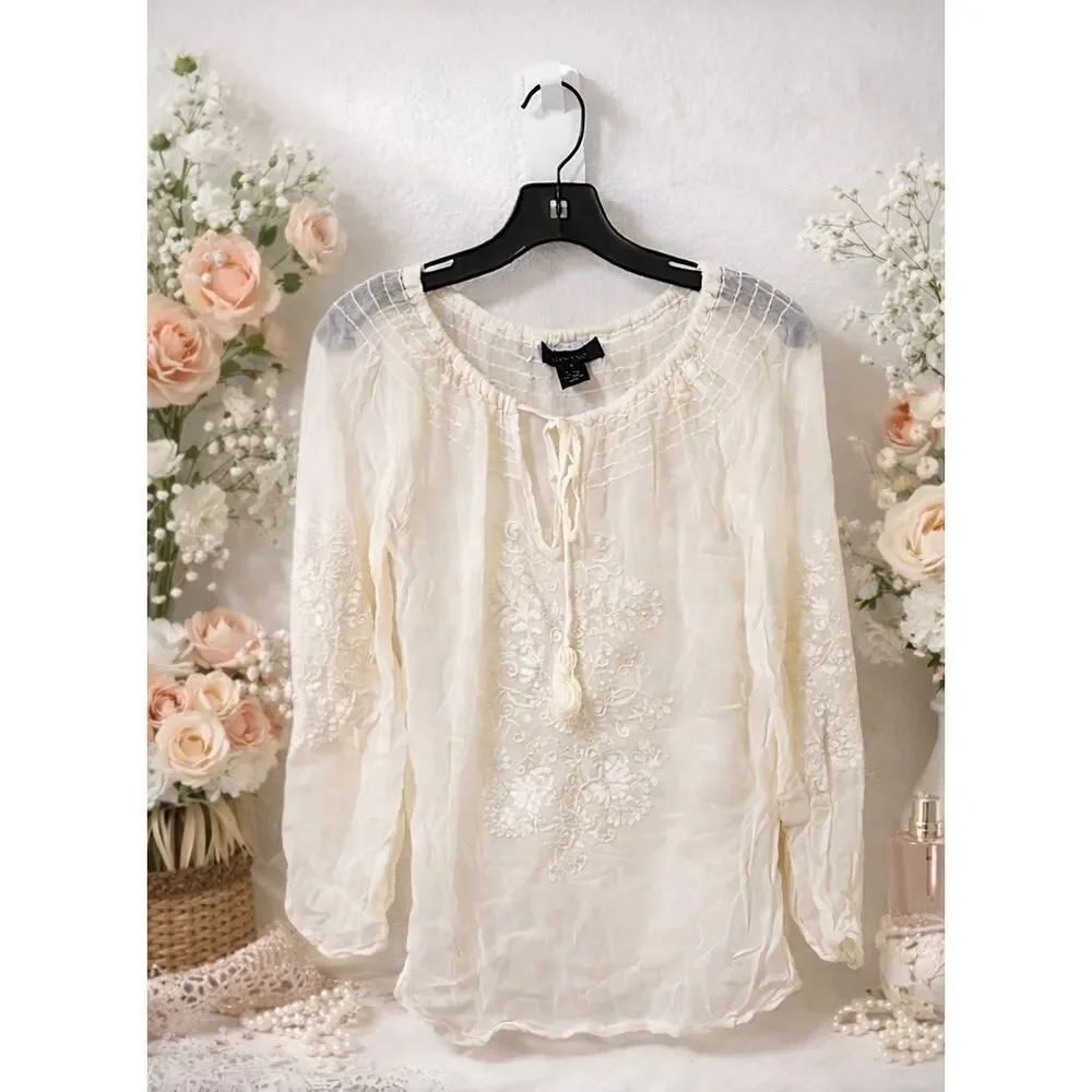 Karen Kane embroidered top in ivory size s
